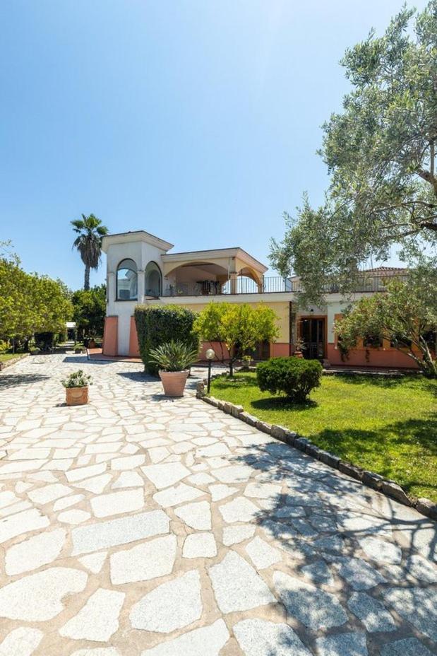Hotel L'Ulivo Girasole Luaran gambar